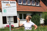 Vor dem Studio